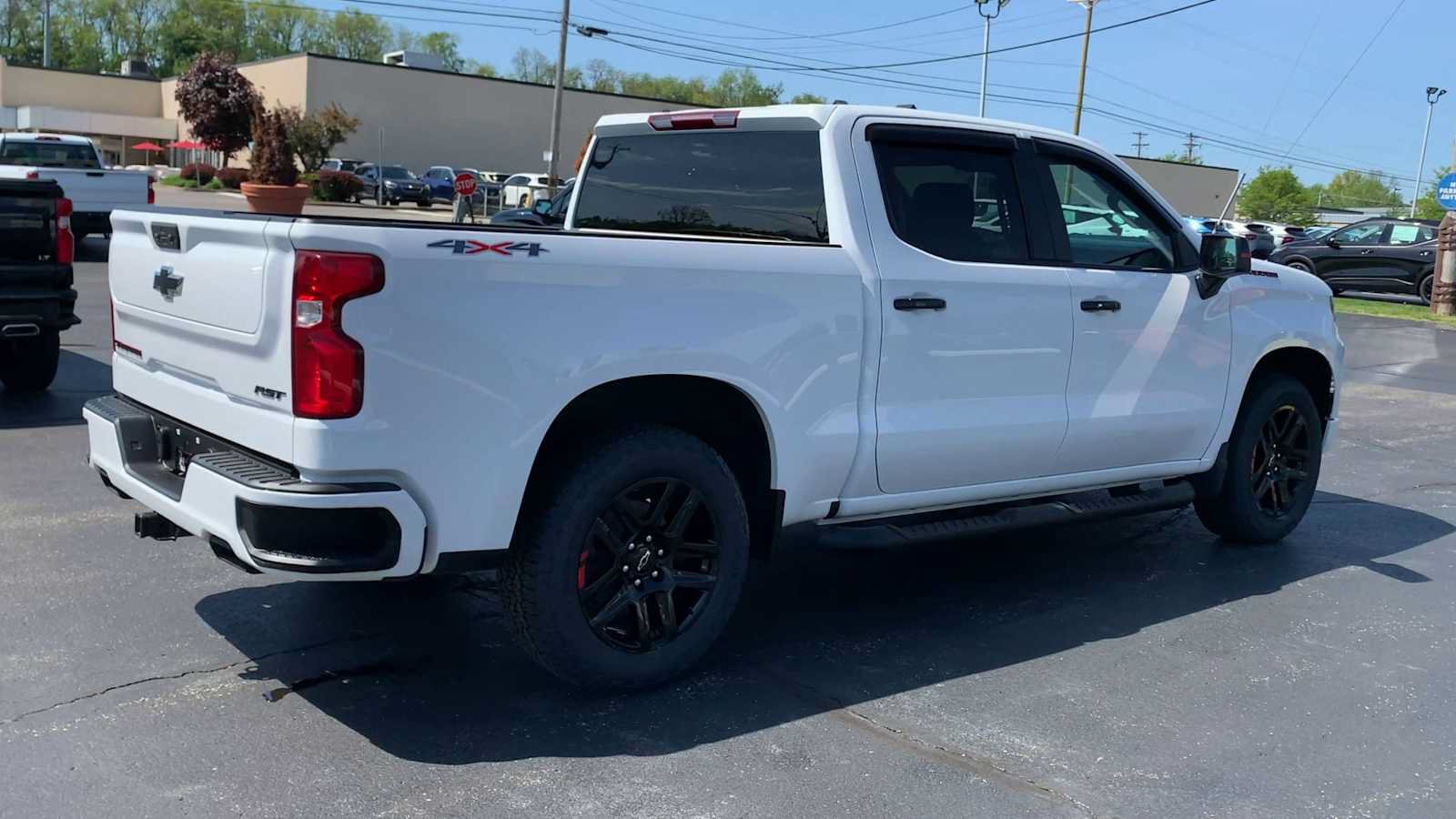 Certified 2023 Chevrolet Silverado 1500 RST w/ Redline Edition AWD/4WD image 8