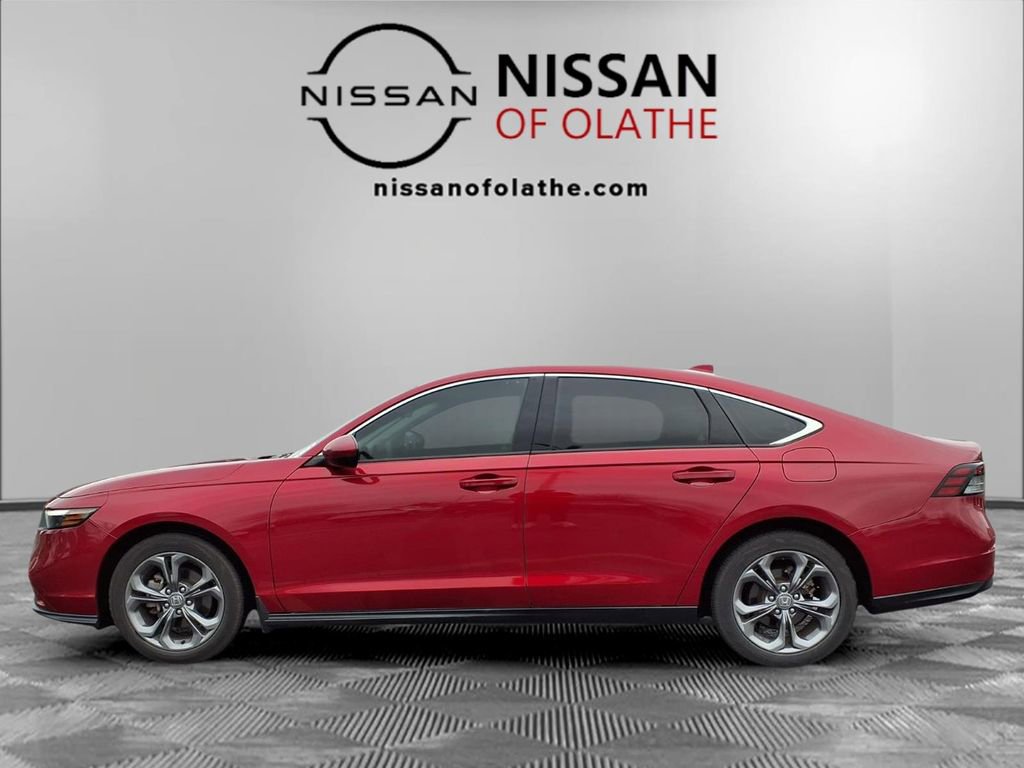 Used 2024 Honda Accord EX image 19