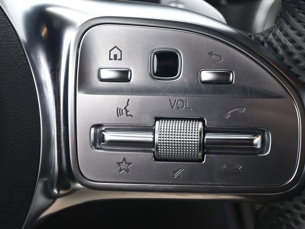 Used 2022 Mercedes-Benz GLC 300 image 13