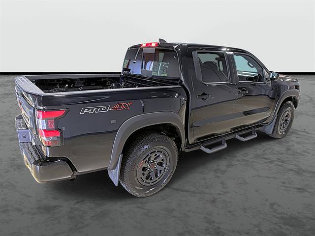Used 2025 Nissan Frontier PRO-4X AWD/4WD image 4