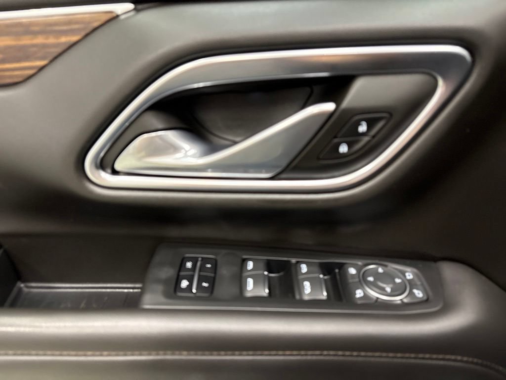 Used 2021 Chevrolet Suburban High Country AWD/4WD image 14