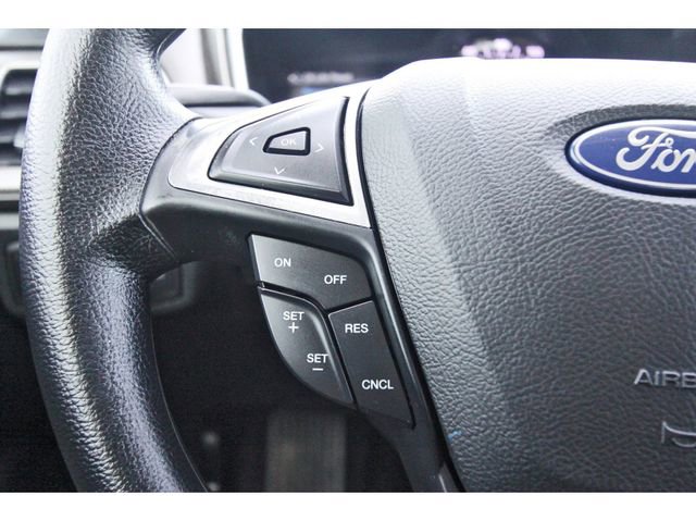Used 2020 Ford Fusion SE image 18
