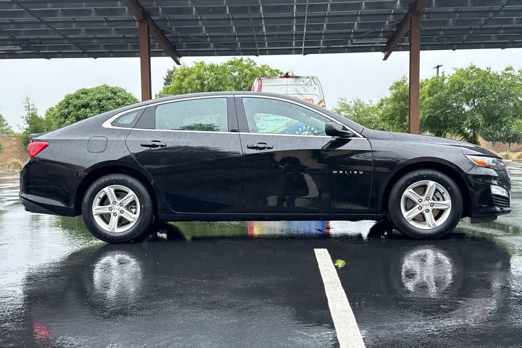 Used 2023 Chevrolet Malibu LT FWD image 10