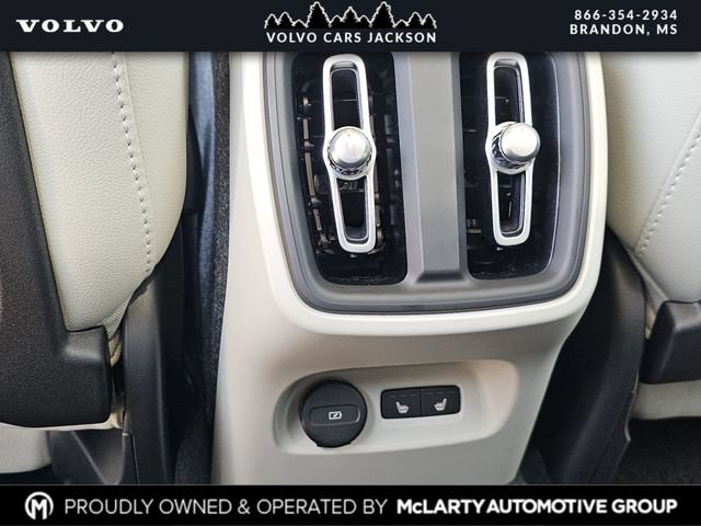 Certified 2026 Volvo XC40 B5 Plus w/ Protection Package Premier AWD/4WD image 18