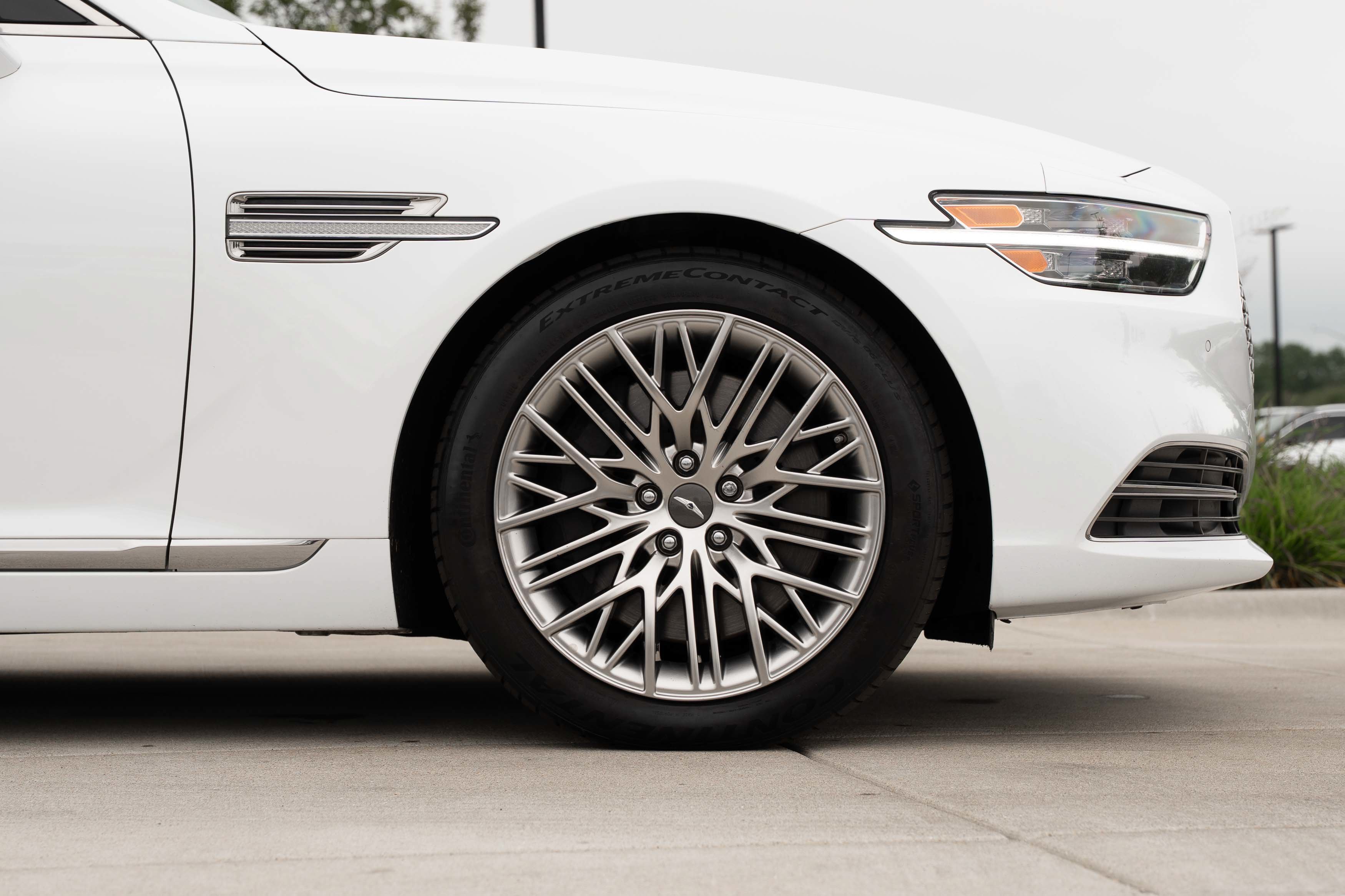 Used 2021 Genesis G90 3.3T Premium AWD/4WD image 35