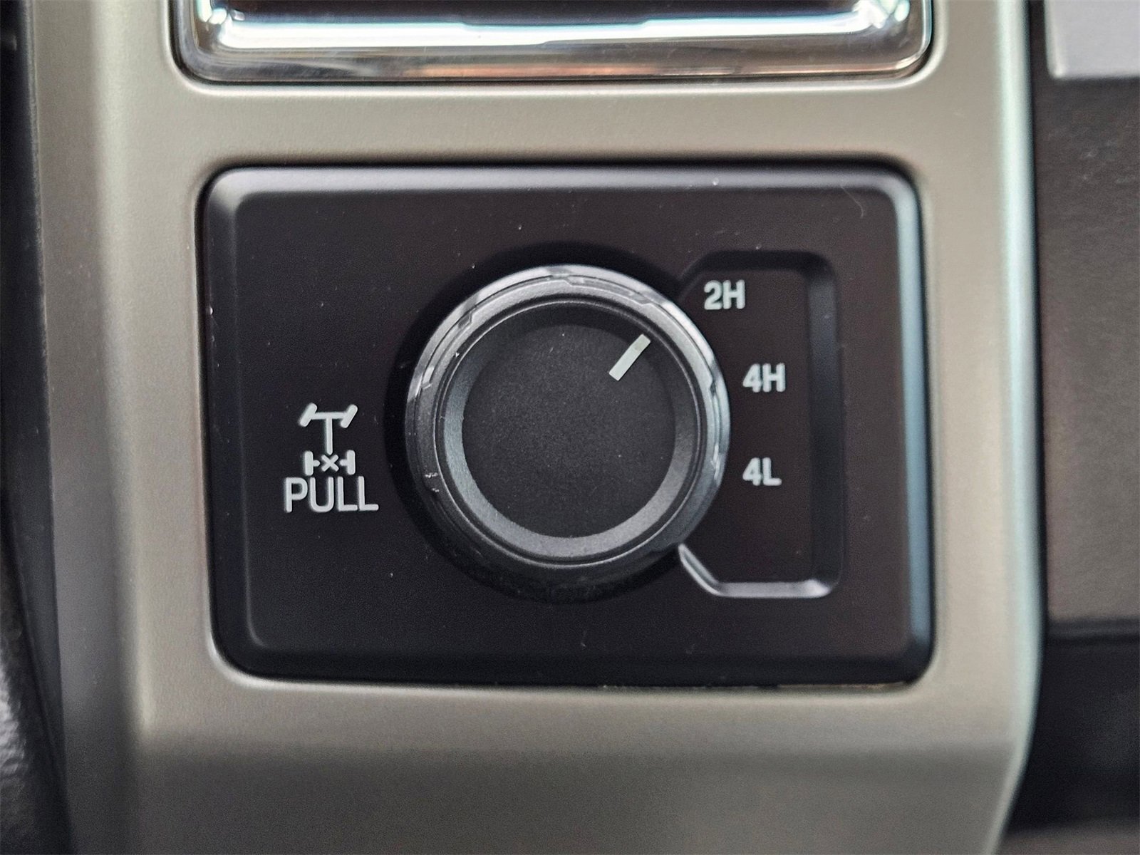 Certified 2017 Ford F250 Lariat w/ Chrome Package image 15