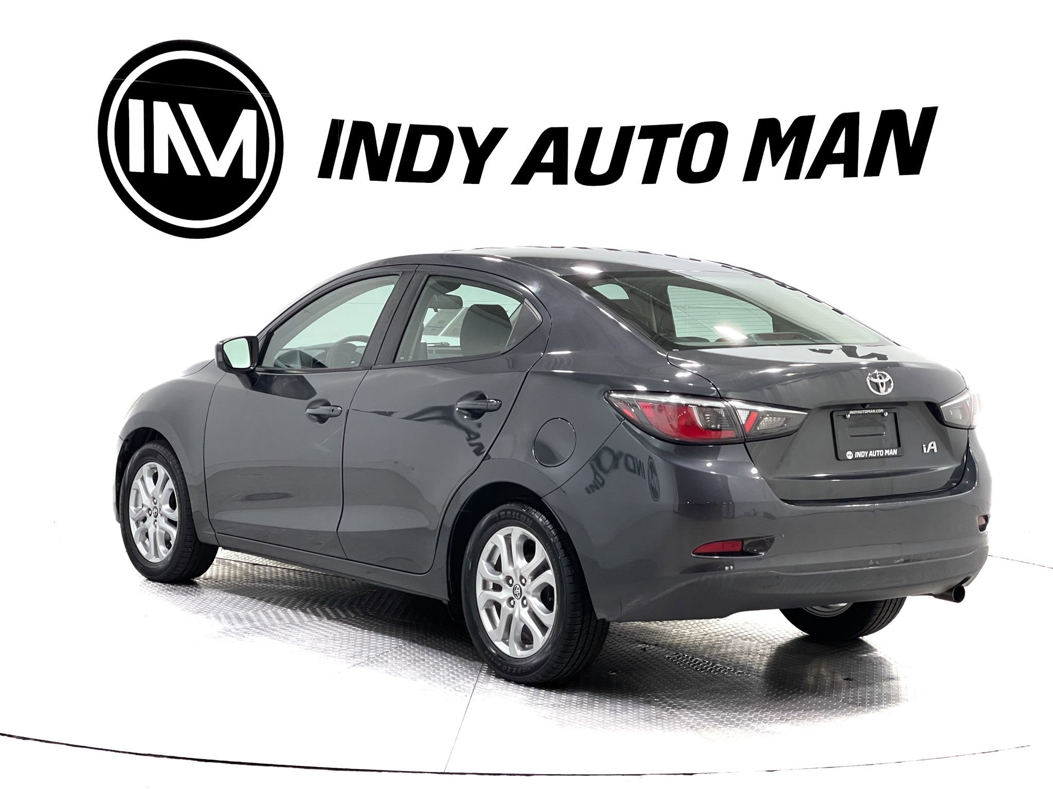 Used 2018 Toyota Yaris iA FWD image 6