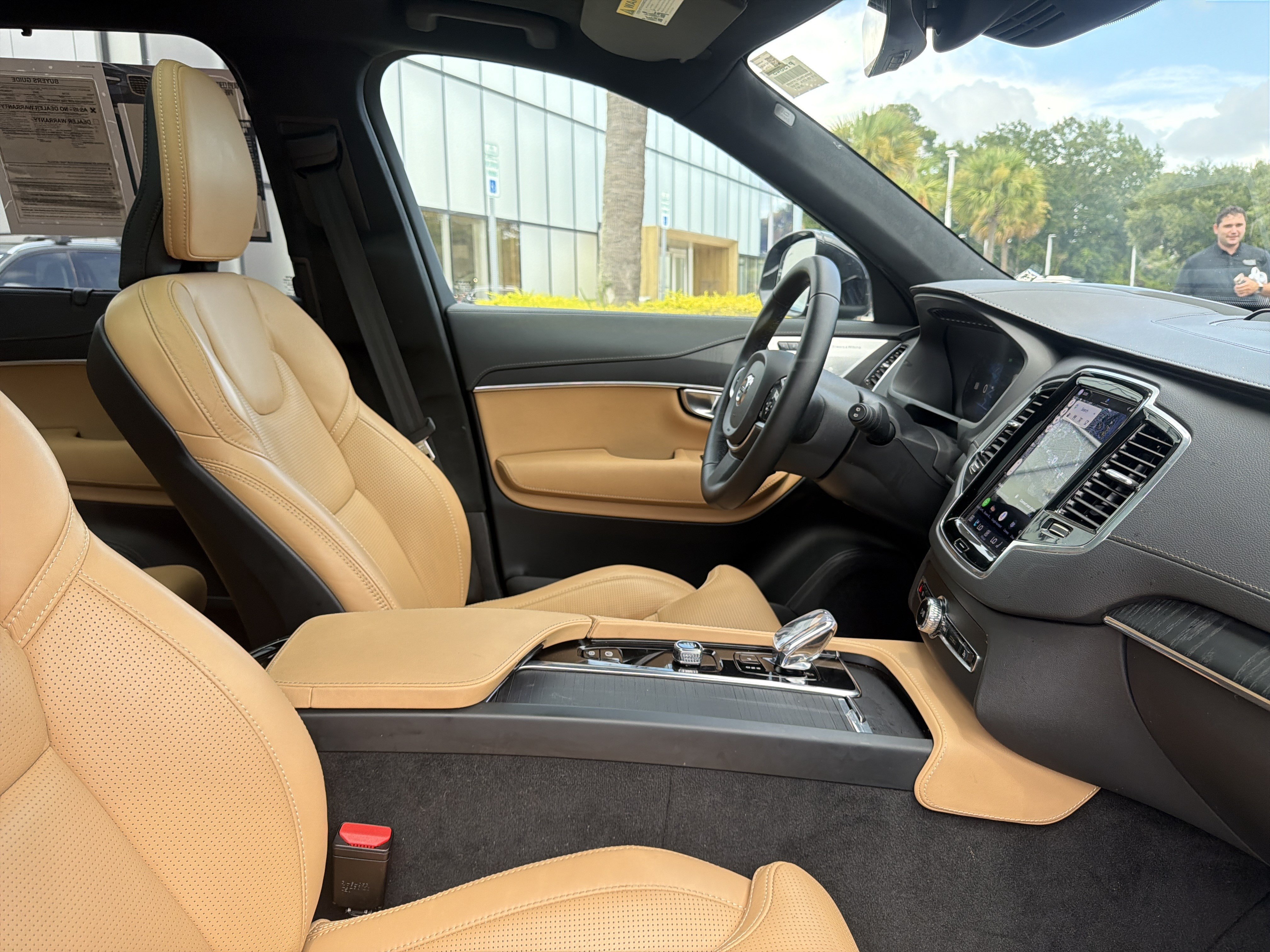 Certified 2023 Volvo XC90 B6 Ultimate w/ Lounge Package AWD/4WD image 35