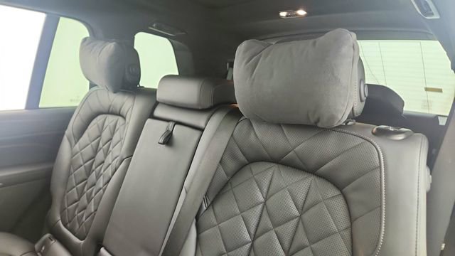 Used 2024 BMW X7 xDrive40i w/ M Sport Package image 35