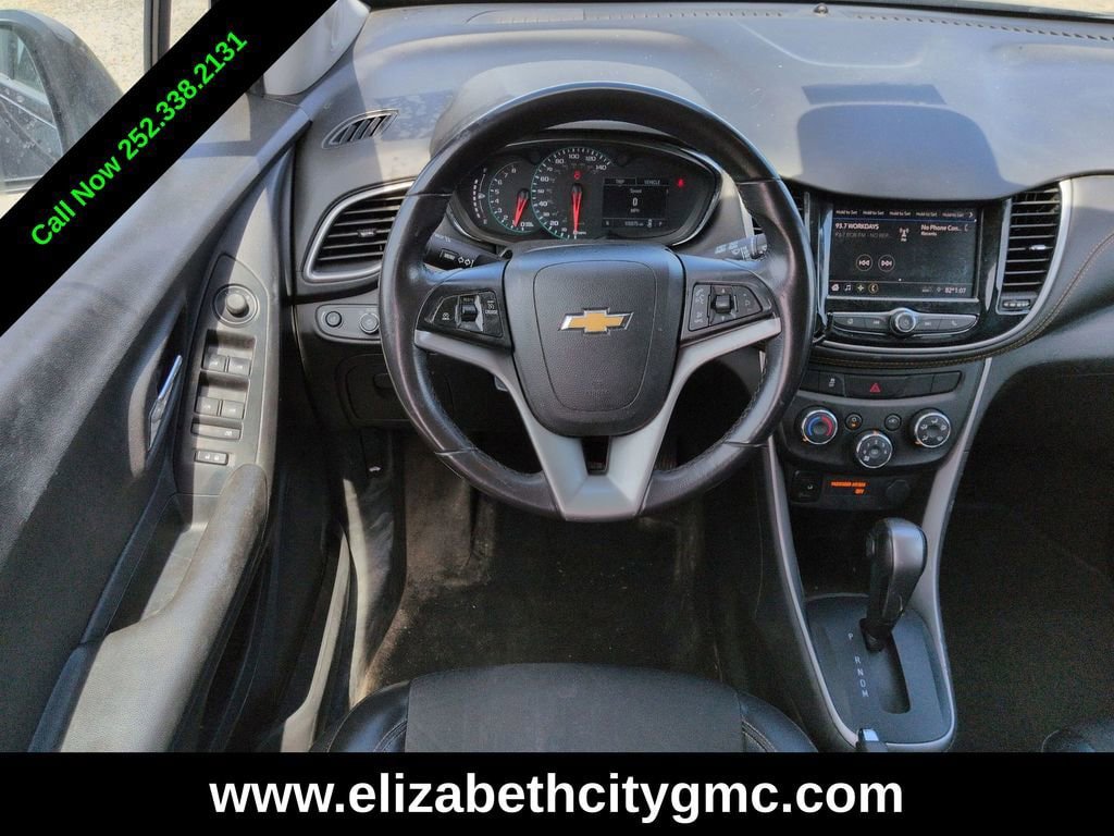 Used 2022 Chevrolet Trax LT w/ Driver Confidence Package image 15
