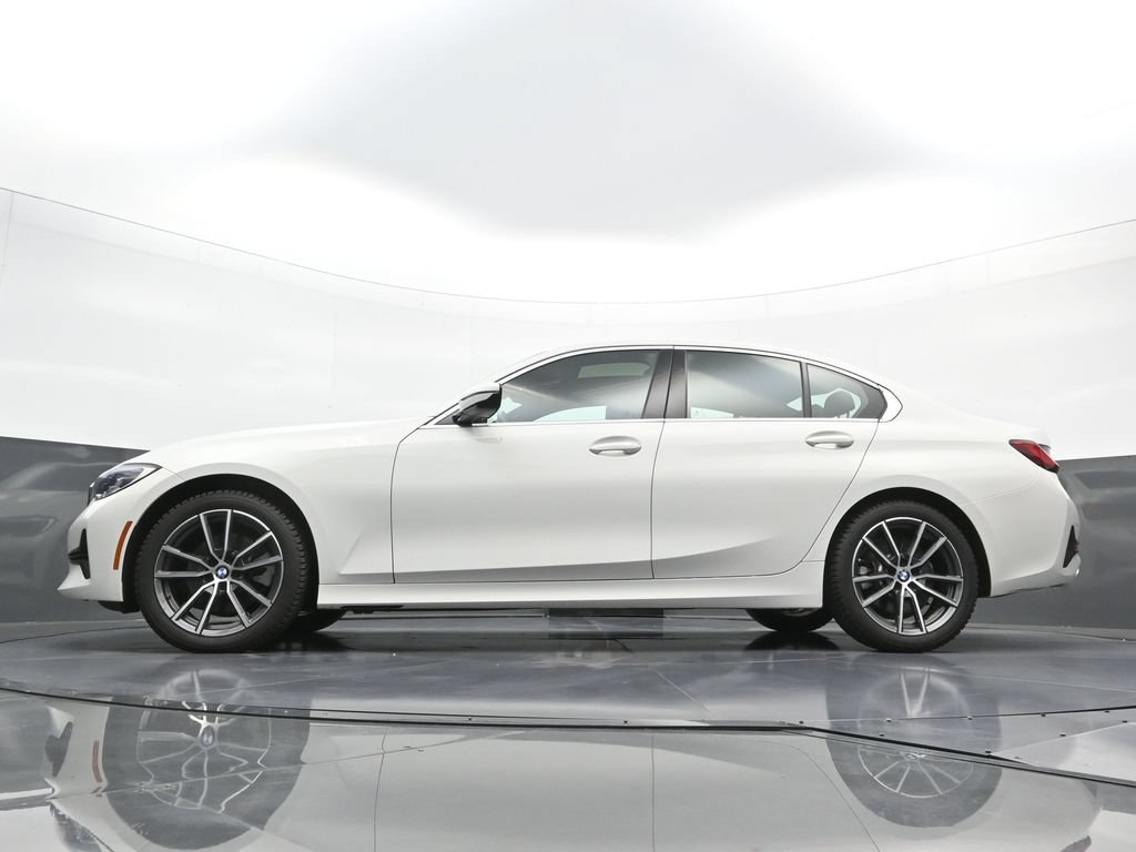 Used 2021 BMW 330i xDrive Sedan w/ Driving Assistance Package AWD/4WD image 24