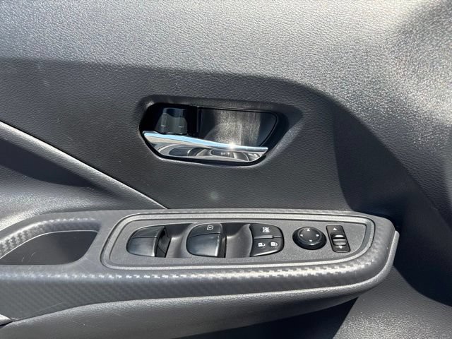 Used 2025 Nissan Versa SV FWD image 16