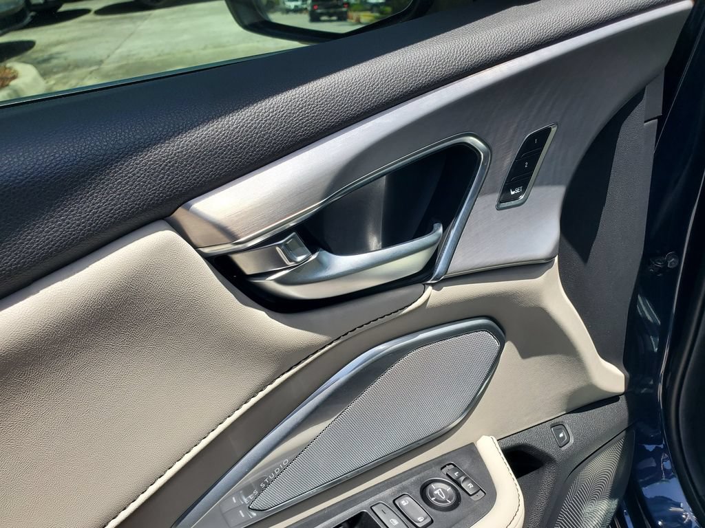 Used 2025 Acura RDX SH-AWD w/ Technology Package image 21