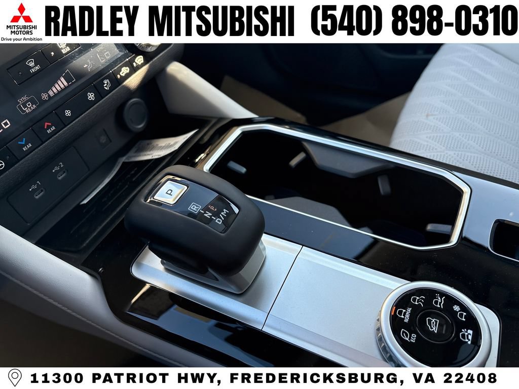 New 2026 Mitsubishi Outlander SEL AWD/4WD image 18