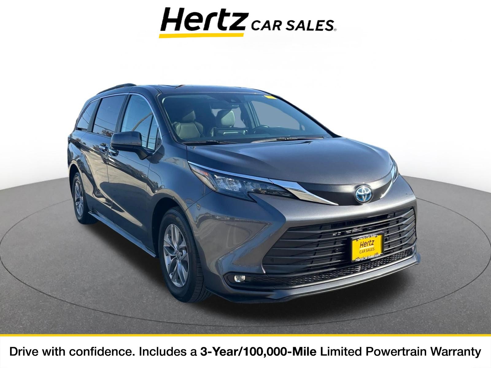Used 2025 Toyota Sienna XLE