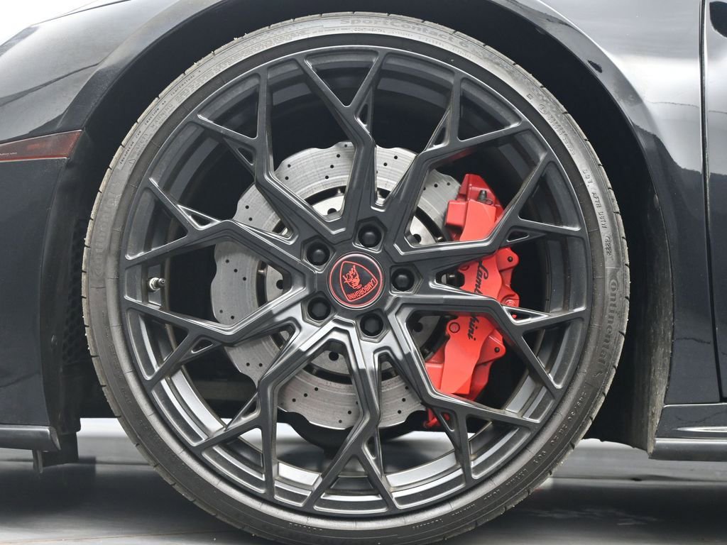 Used 2020 Lamborghini Huracan EVO image 14