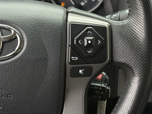 Used 2017 Toyota Tacoma SR5 RWD image 16