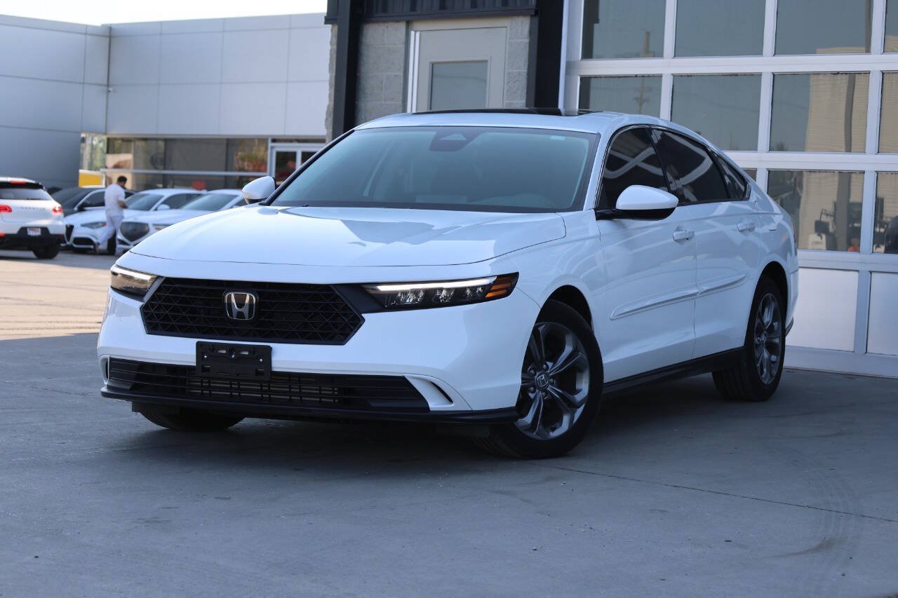 Used 2024 Honda Accord EX image 3