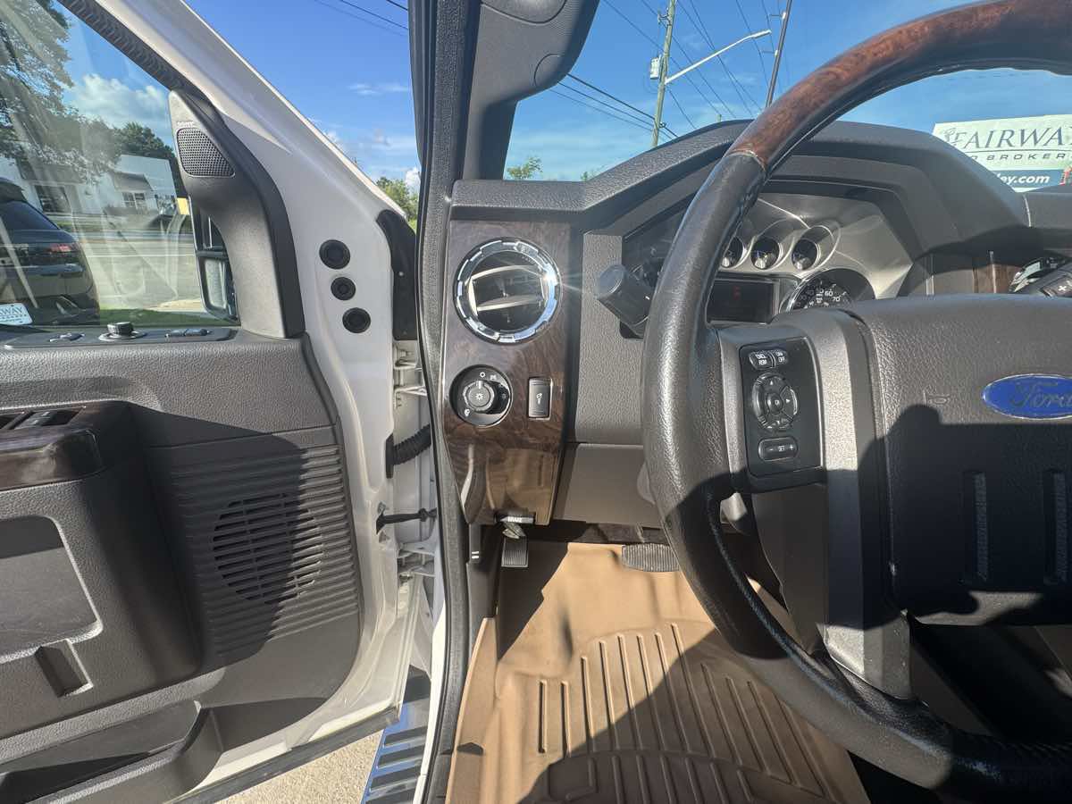 Used 2015 Ford F450 Platinum AWD/4WD image 18