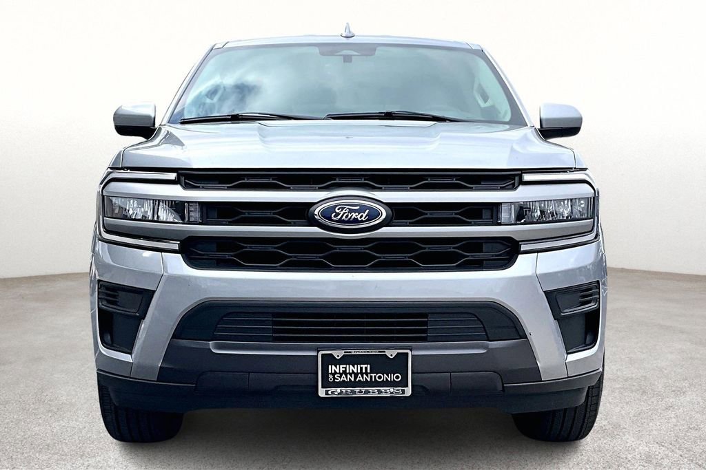 Used 2024 Ford Expedition Max XLT image 6