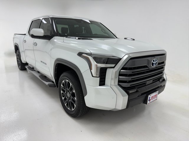 Used 2022 Toyota Tundra Limited image 2