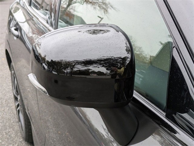 New 2025 Volvo XC60 B5 Plus w/ Climate Package image 10