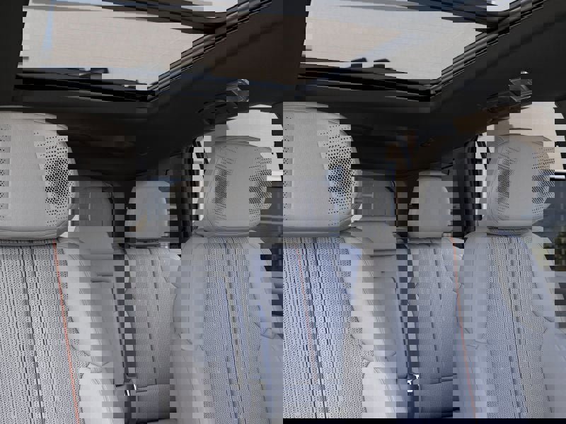 New 2026 Cadillac Vistiq Sport image 24