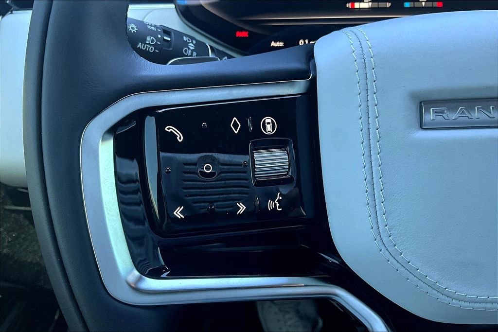 Used 2026 Land Rover Range Rover Sport SE image 20