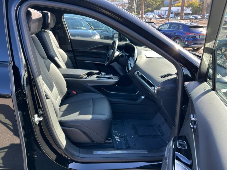 Used 2024 Cadillac Lyriq Luxury w/ LPO, Floor Liner Package image 43