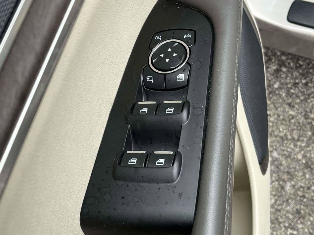 Used 2020 Lincoln Nautilus Reserve w/ Equipment Group 201A image 14