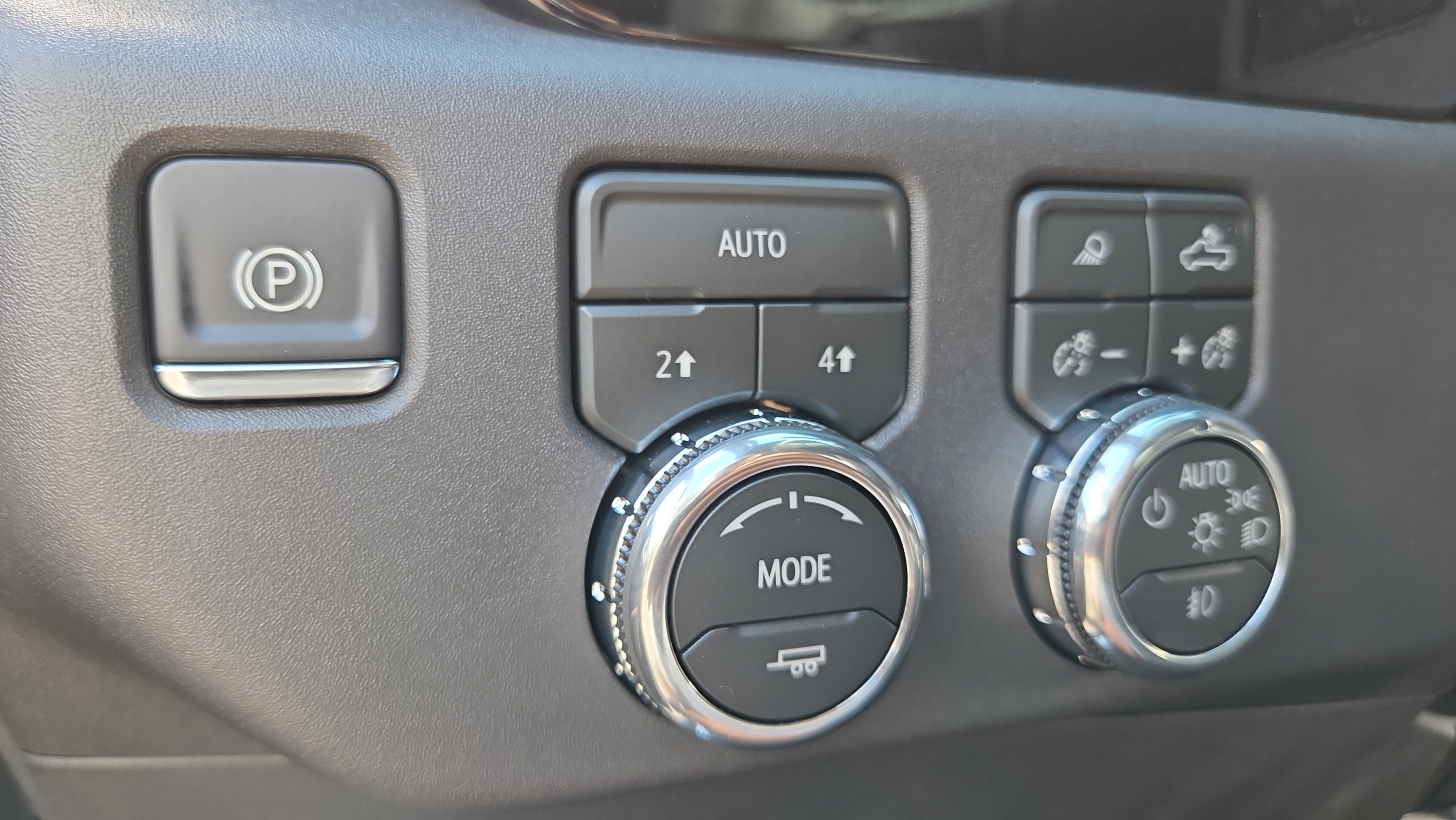 New 2026 GMC Sierra 1500 SLT AWD/4WD image 26