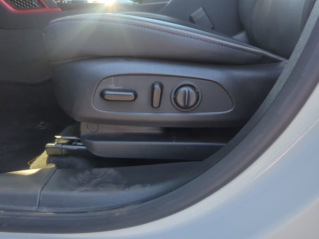 Certified 2023 Chevrolet TrailBlazer RS w/ Convenience Package image 20