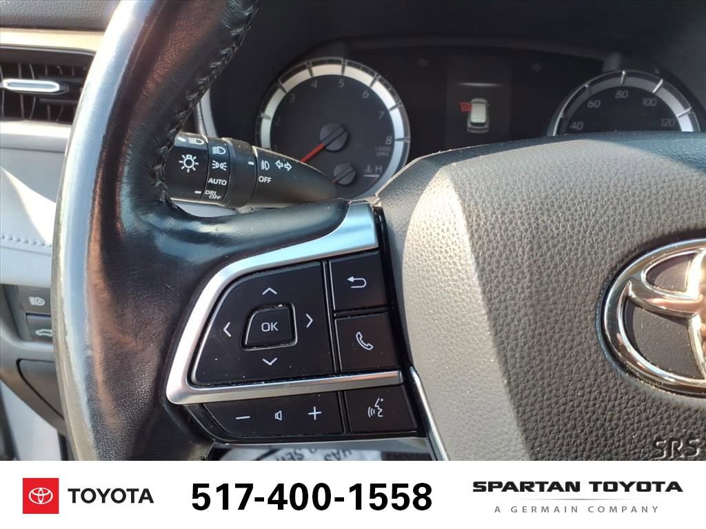 Used 2021 Toyota Highlander LE image 16