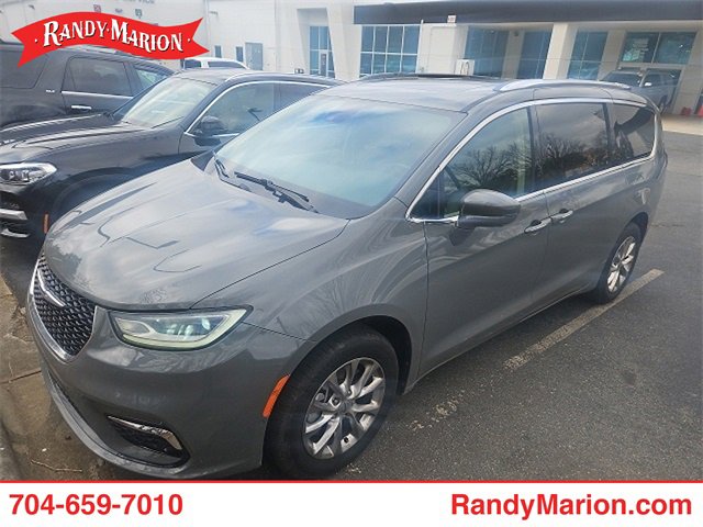Used 2021 Chrysler Pacifica Touring-L w/ Uconnect Theater Family Group image 1