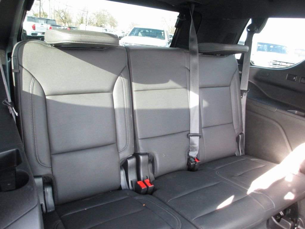 Used 2023 Chevrolet Tahoe Z71 w/ Luxury Package image 25