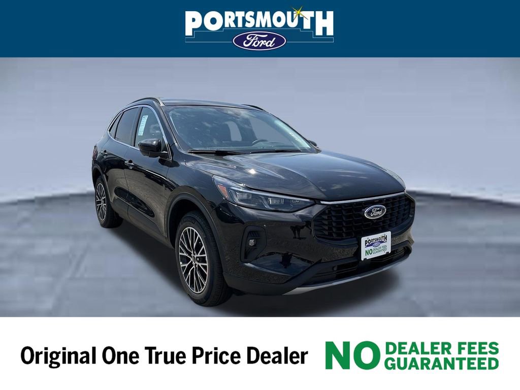 New 2024 Ford Escape SE w/ PHEV Premium Package