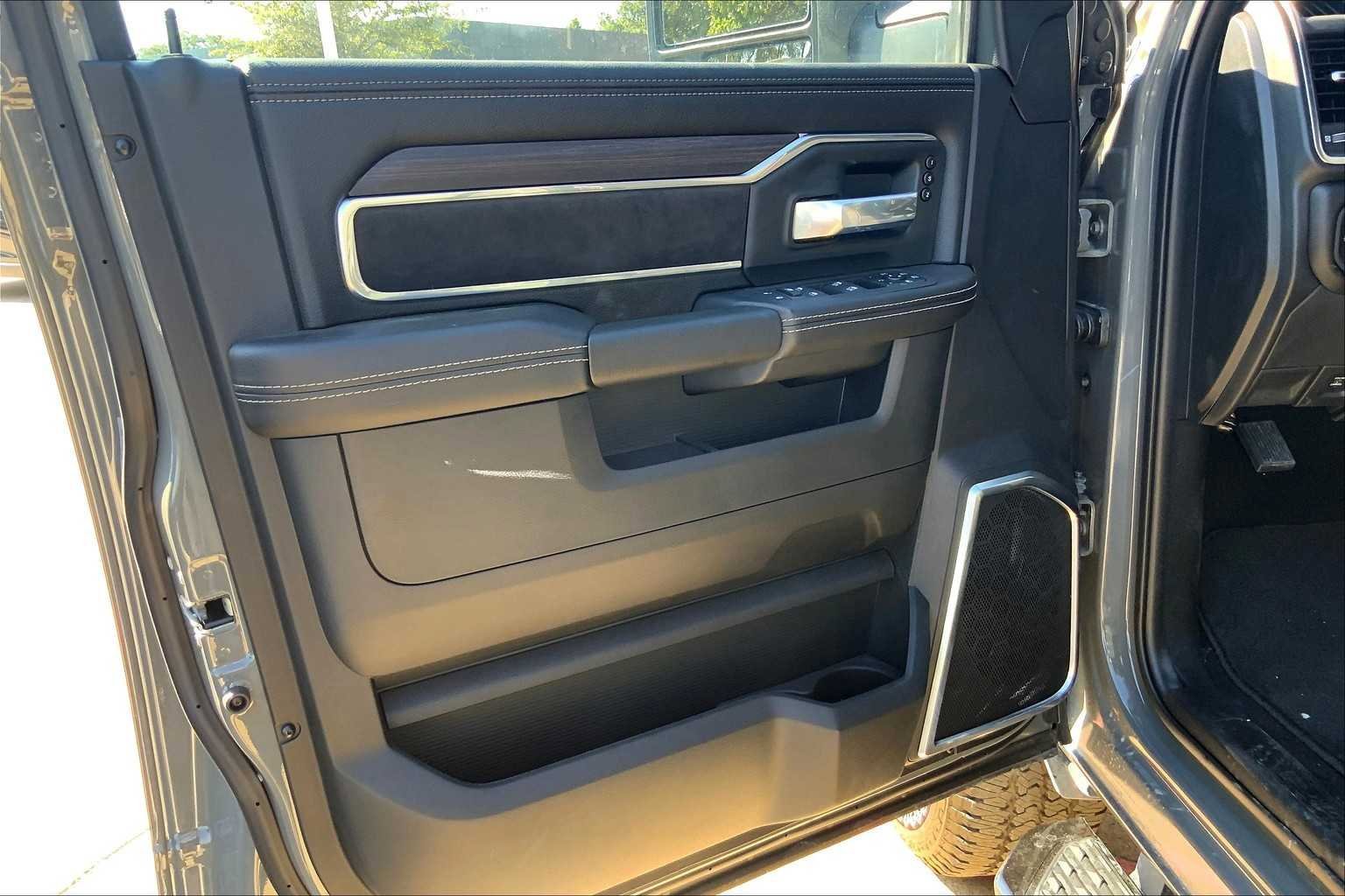 New 2026 RAM 2500 Laramie w/ Night Edition image 10