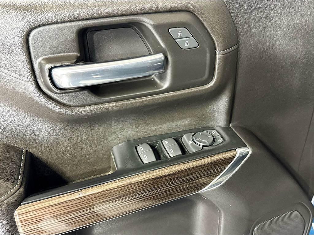 Used 2022 Chevrolet Silverado 1500 LT w/ Z71 Off-Road Package image 25