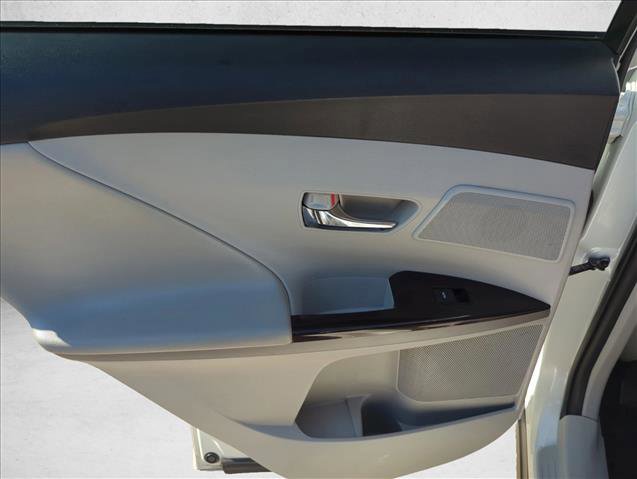 Used 2010 Toyota Venza FWD image 25