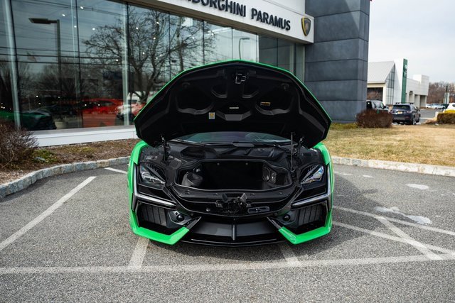 Used 2024 Lamborghini Revuelto image 20