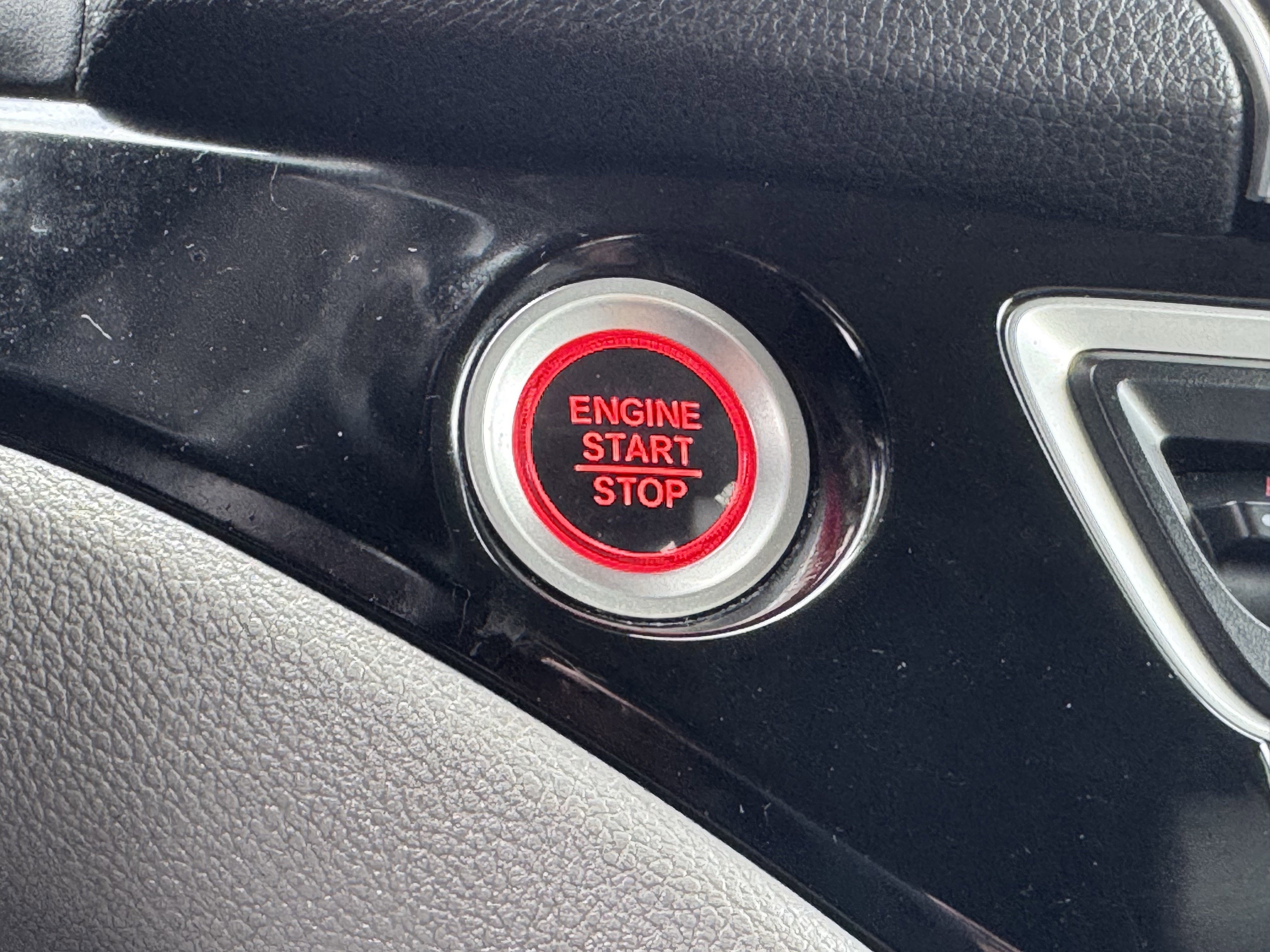 Used 2019 Honda Pilot Elite image 33