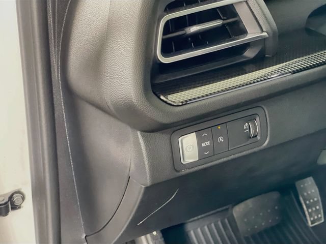 Used 2025 Chevrolet Traverse High Country FWD image 11