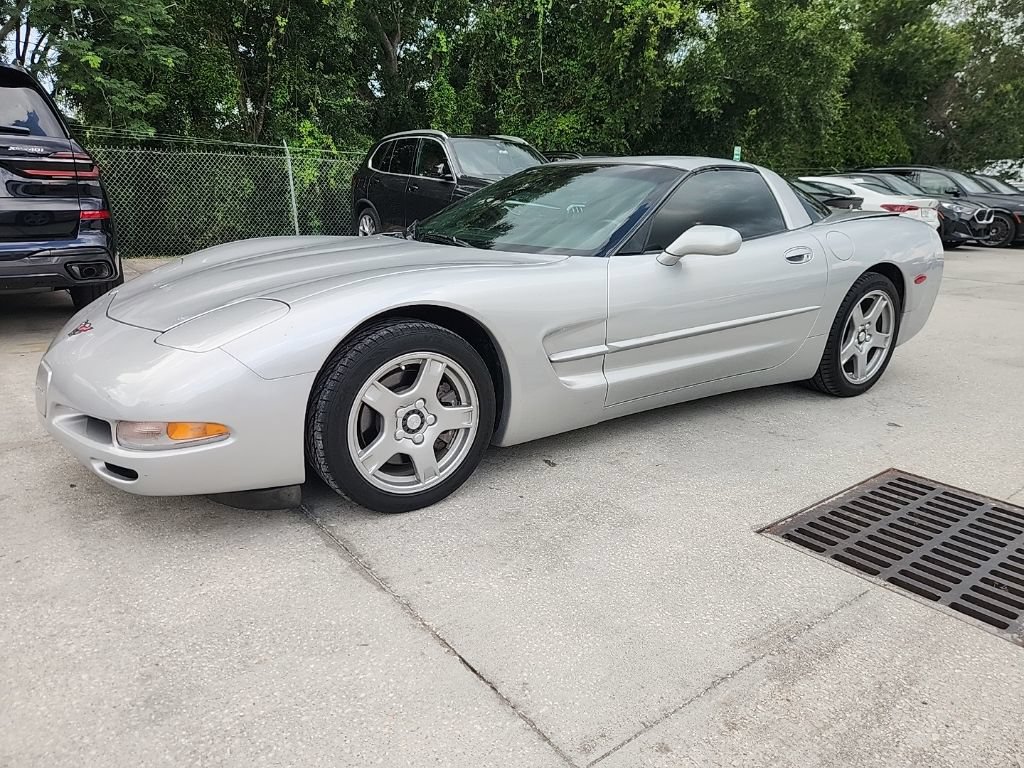 Used 1997 Chevrolet Corvette Coupe RWD image 1