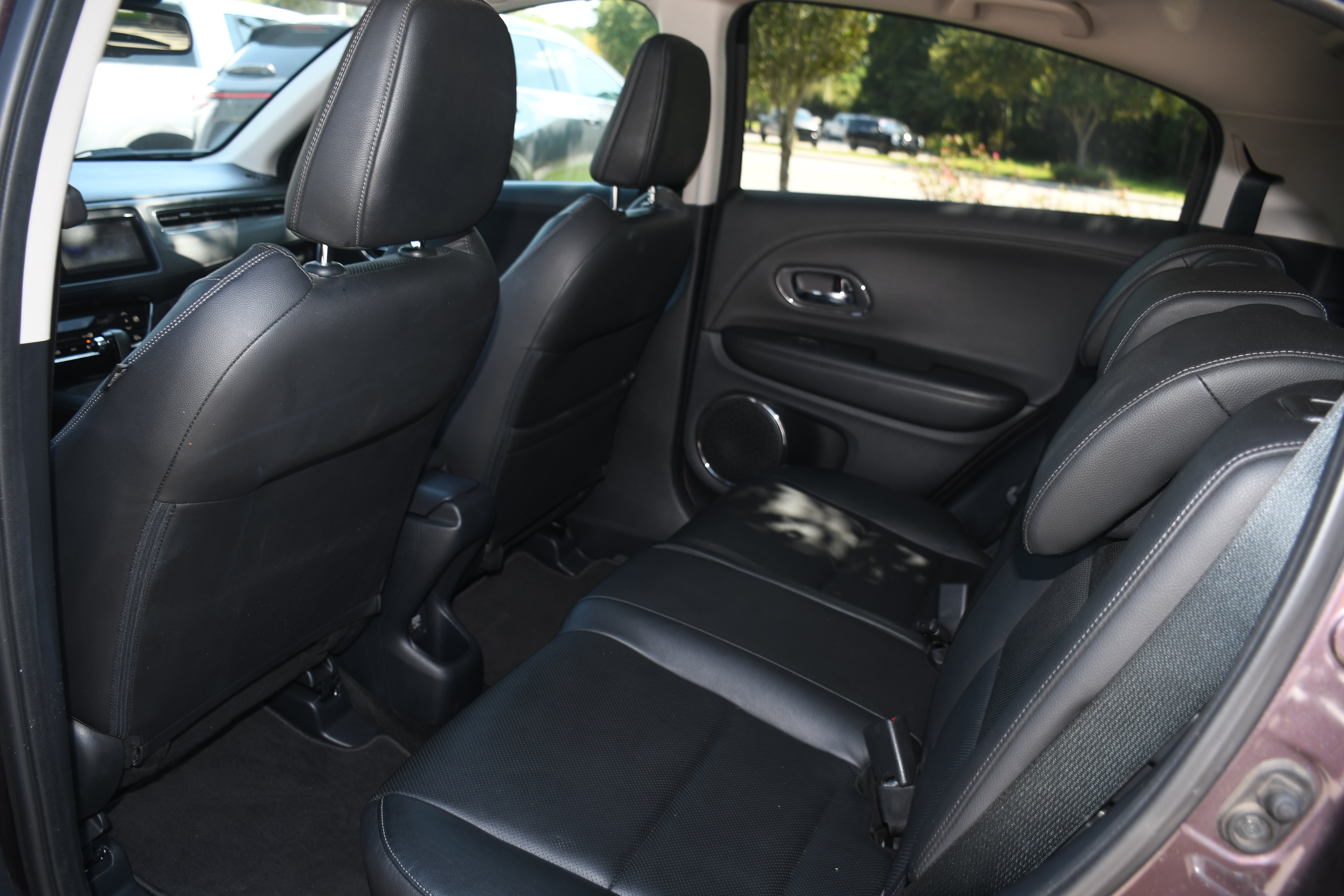 Used 2022 Honda HR-V EX-L image 16