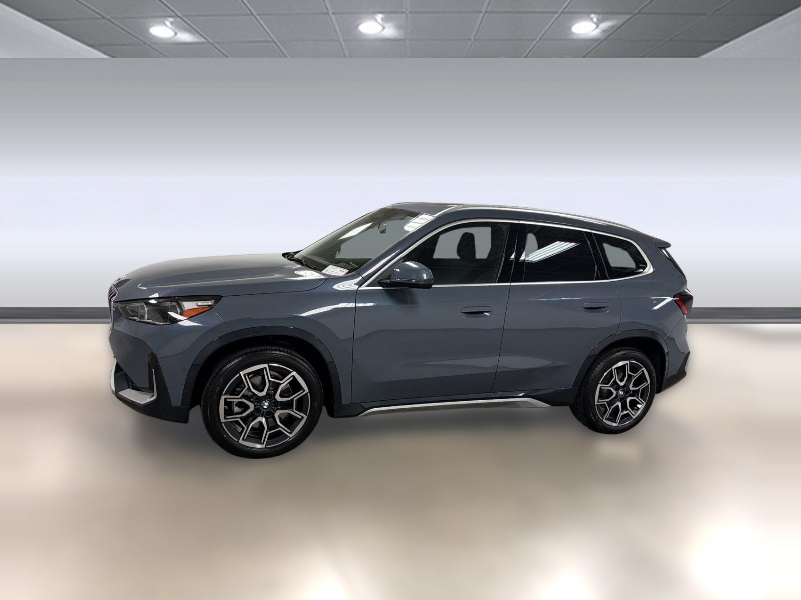 New 2026 BMW X1 xDrive28i w/ Technology Package AWD/4WD image 2