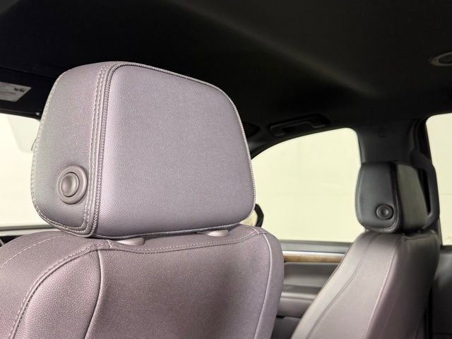 Used 2025 Chevrolet Tahoe High Country image 26