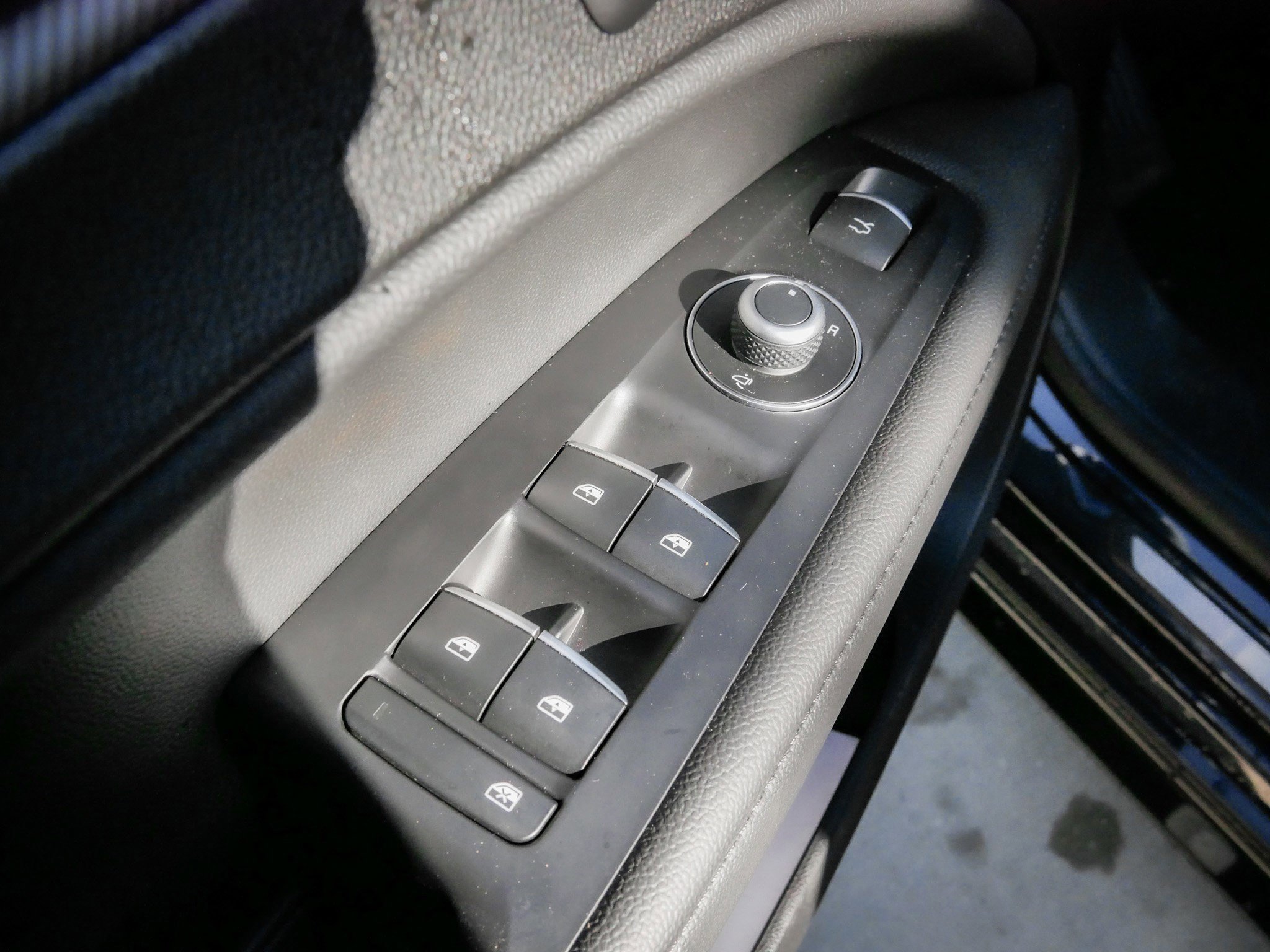 Used 2024 Alfa Romeo Stelvio Veloce image 15