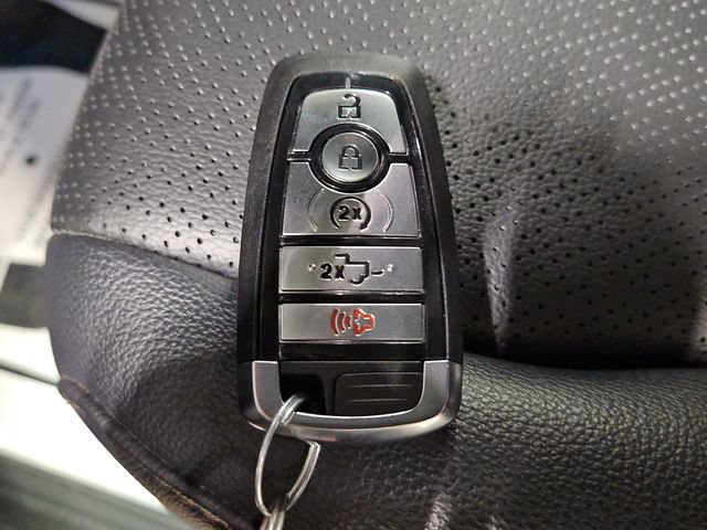 Used 2026 Ford F250 Lariat w/ Lariat Premium Package AWD/4WD image 27