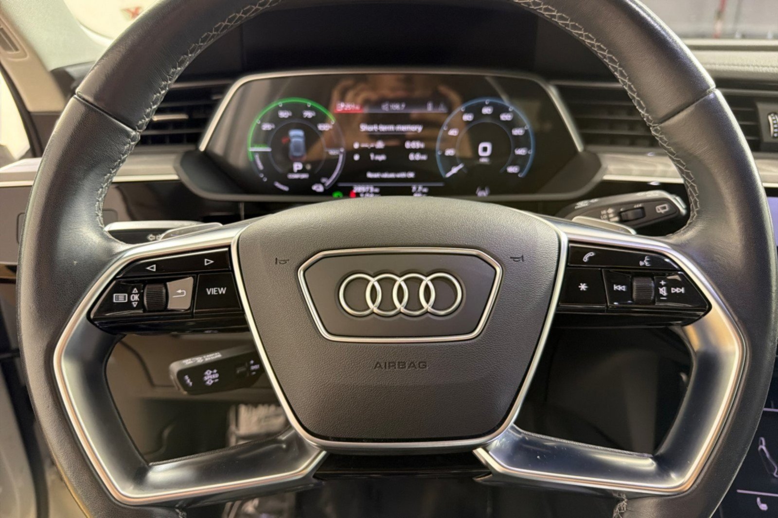 Used 2024 Audi Q8 e-tron Premium AWD/4WD image 21