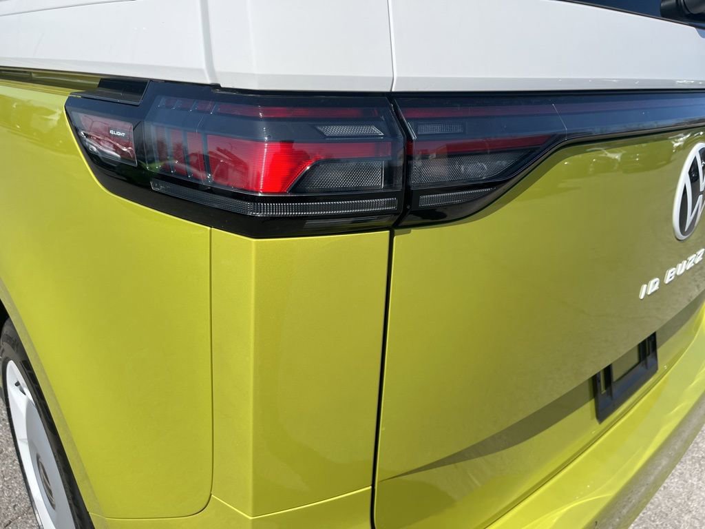 New 2025 Volkswagen ID. Buzz 1st Edition image 12